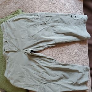 Women's Cargo Capri pants